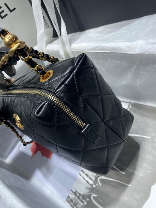 CHANEL MINI BOWLING BAG BLACK 22CM - Image 4