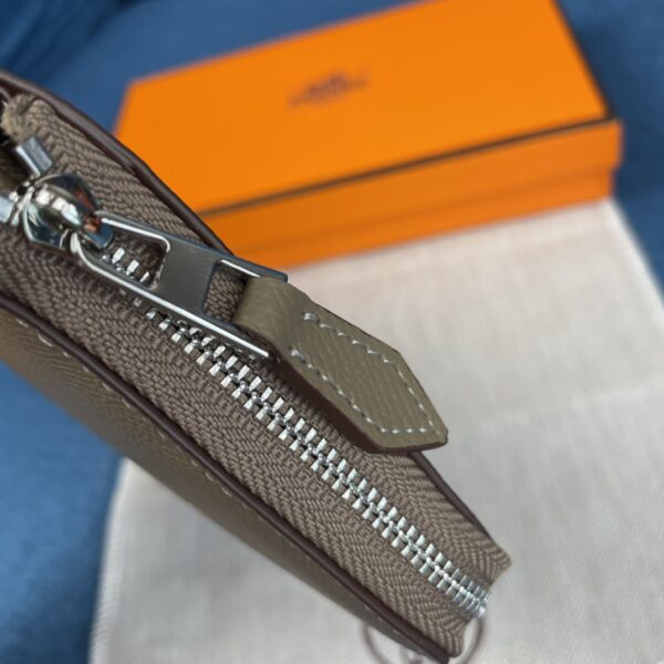 HERMES EVELYN CHEVRE LEATHER  ZIP LONG WALLET 19CM - Image 6