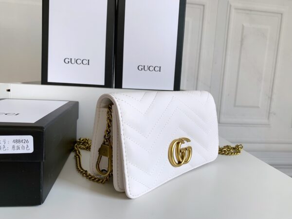 GUCCI WOMEN'S GG MARMONT MINI BAG WHITE 18CM - Image 4