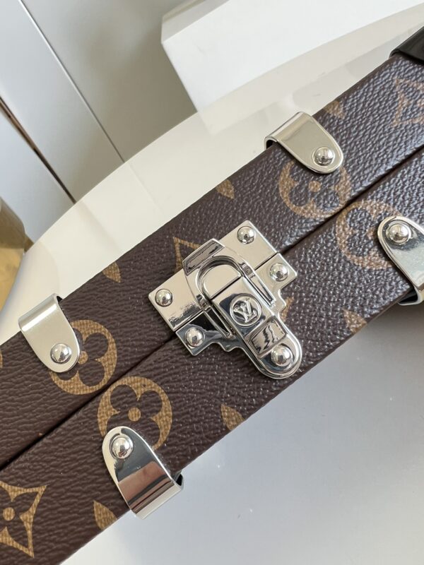 LOUIS VUITTON WALLET TRUNK MONOGRAM 25CM M20250 - Image 4