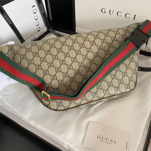 GUCCI COURRIER WAIST BAG GG SUPREME BEIGE EBONY 28CM - Image 3