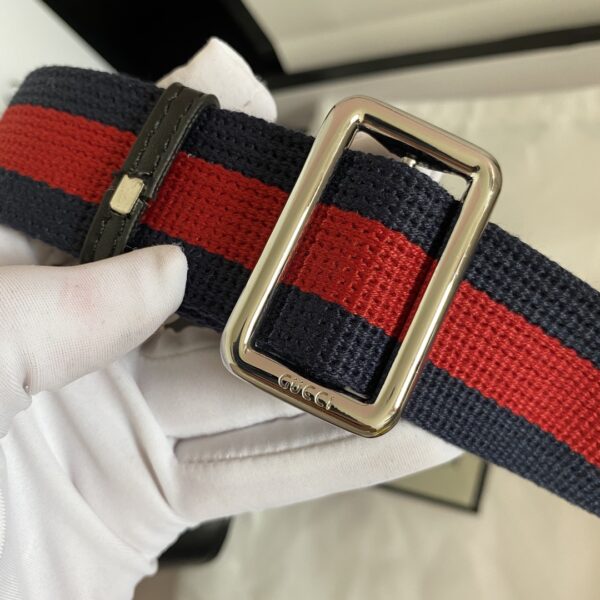 GUCCI MESSENGER GG SUPREME BLUE RED WEB SMALL BLACk - Image 3