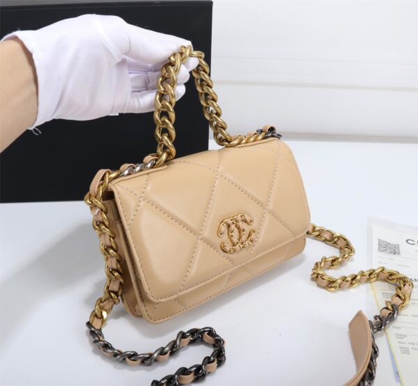CHANEL 19 CROSSBODY BAG BEIGE AP0957 - Image 8