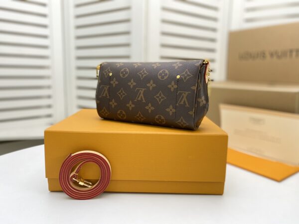 LOUIS VUITTON WOMEN'S FAVORITE MM MONOGRAM 24CM - Image 4