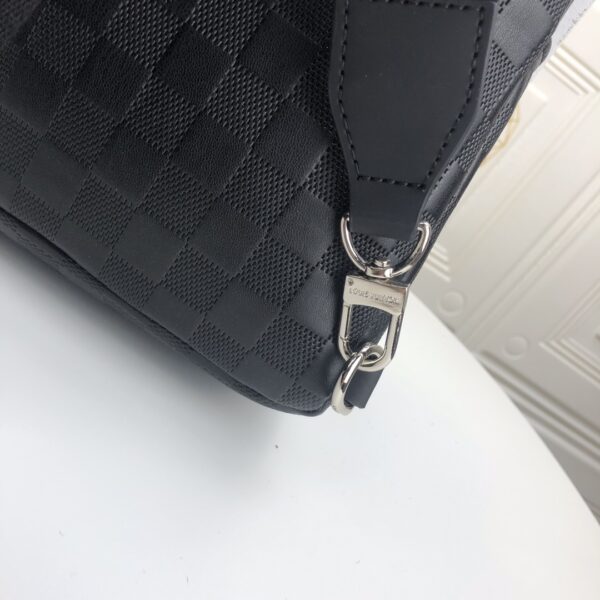 LOUIS VUITTON AVENUE SLINGBAG DAMIER INFINI 31CM N41720 - Image 4