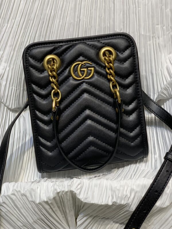 GUCCI MINI SAC GG MARMONT MATELASSE BLACK 696123 DTDHT 1000 - Image 9