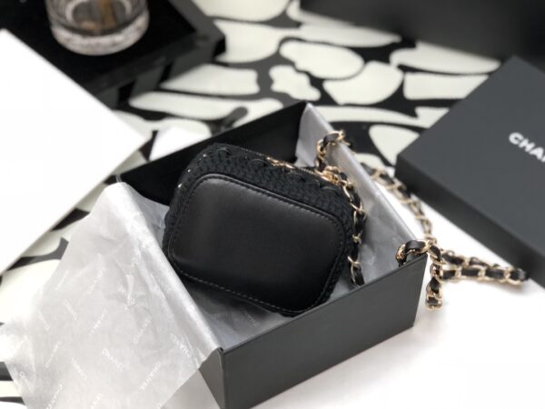 CHANEL CROCHET MINI VANITY CASE BLACK 11CM - Image 3