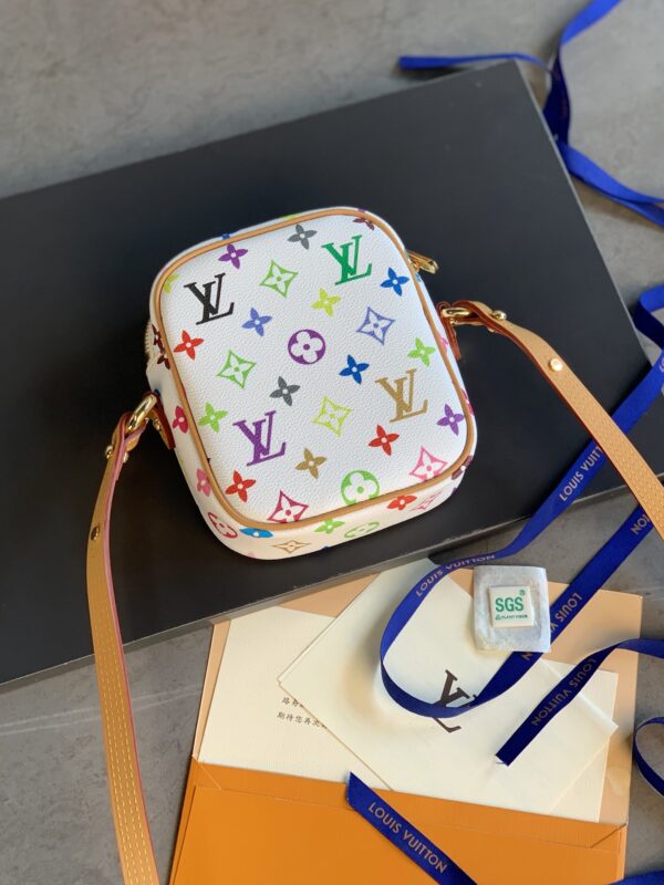 LOUIS VUITTON MULTICOLOUR RIFT SHOULDER POCHETTE WHITE 16CM - Image 4