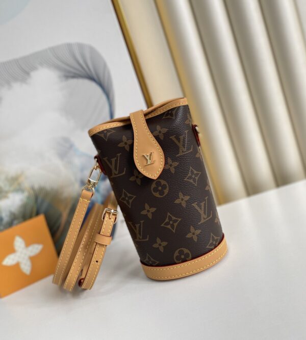 LOUIS VUITTON FOLD ME POUCH M80874 - Image 8