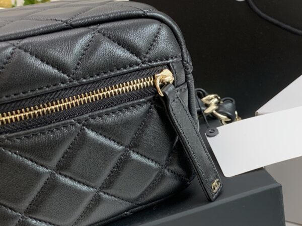 CHANEL SMALL VANITY BAG WITH STRAP 10CM BLACK AP2803 - Image 5