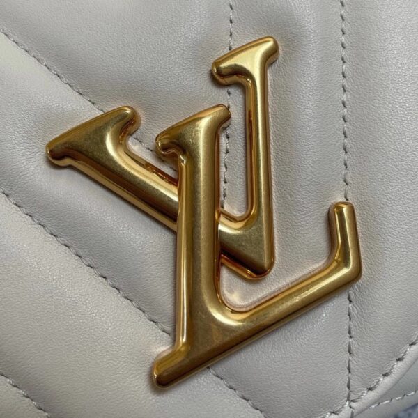 LOUIS VUITTON NEW WAVE CHAIN 24CM IVORY M58549 - Image 4