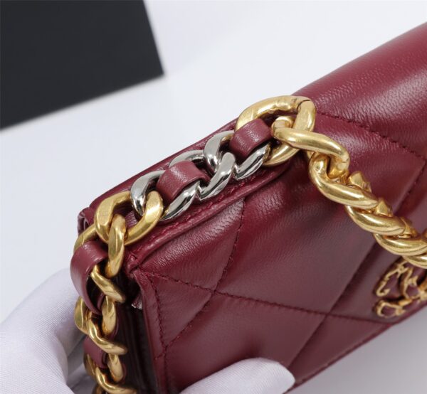 CHANEL 19 CROSSBODY BAG DARK RED AP0957 - Image 6