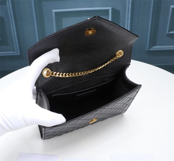 SAINT LAURENT ENVELOPE SMALL BAG IN MIX MATELASSÉ GRAIN DE POUDRE EMBOSSED BLACK GOLD 21CM 600195BOW911000 - Image 3