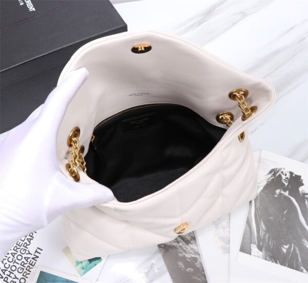 SAINT LAURENT PUFFER SMALL CHAIN BAG IN QUILTED WHITE GOLD 29CM 5774761EL079207 - Image 4