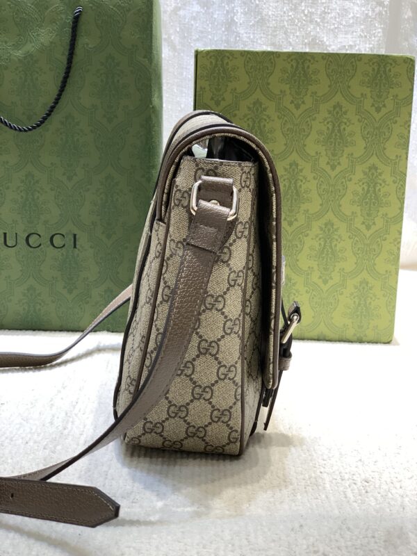 GUCCI GG MESSENGER BAG BEIGE SUPREME CANVAS 28CM 658542 K9GSN 8358 - Image 6
