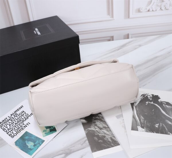 SAINT LAURENT PUFFER SMALL CHAIN BAG IN QUILTED WHITE GOLD 29CM 5774761EL079207 - Image 3