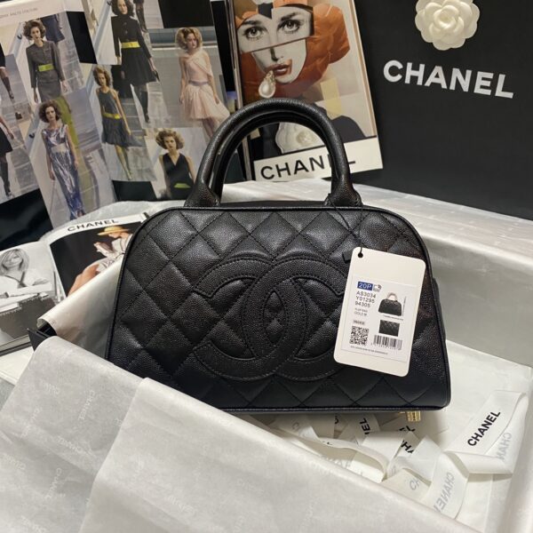 CHANEL TIMELESS CC QUILTED CAVIAR BOWLER BAG BLACK 25CM - Image 8