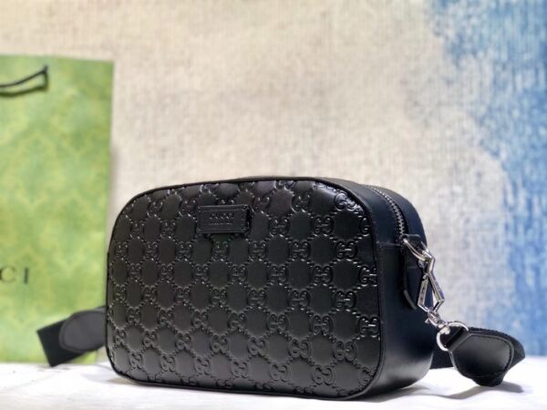 GUCCI BLACK LOGO EMBOSSED HAND BAG 24.5CM 475429 CWCBN 1000 - Image 4