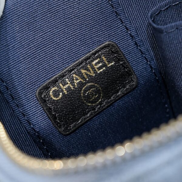 CHANEL 22C PEARL CRUSH MINI VANITY WITH CHAIN DENIM BLUE 11CM - Image 3