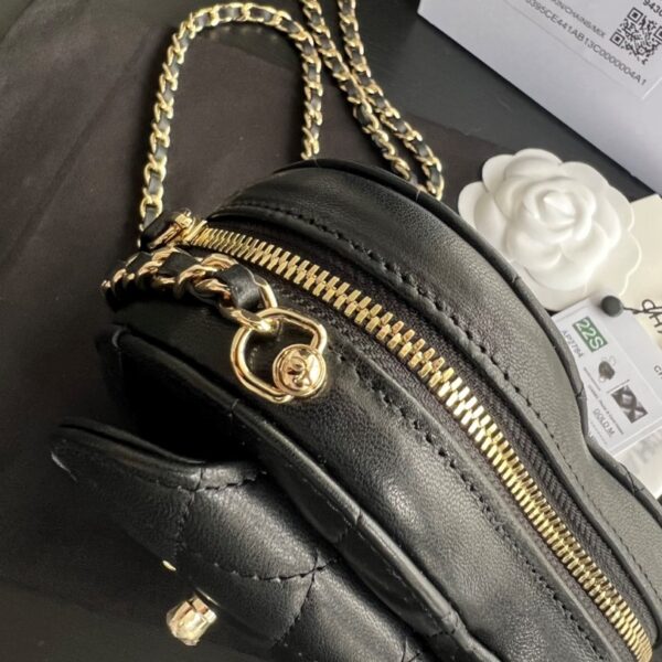 CHANEL HEART CLUTCH WITH CHAIN BLACK AP2784 - Image 4