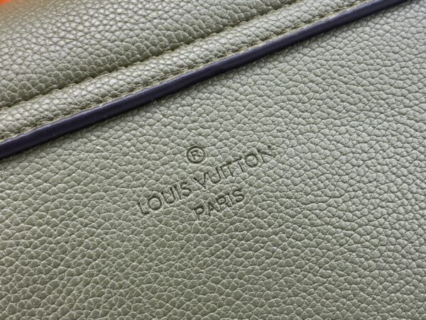 LOUIS VUITTON LOCKME TENDER BAG KHAKI GREEN M59731 - Image 3