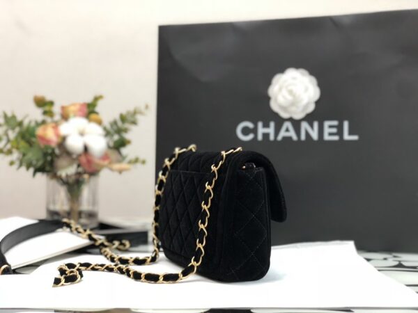 CHANEL VELVET MINI FLAP BAG BLACK 18CM - Image 6