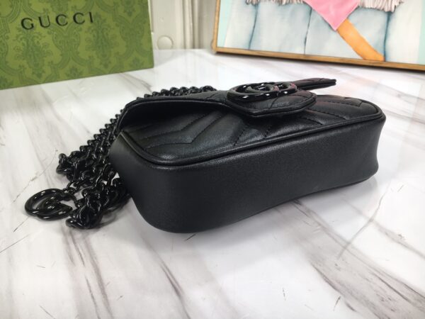 GUCCI WOMEN'S NATURAL GG MARMONT LEATHER BAG BLACK 16.5CM 699757 UM8KV 1000 - Image 10