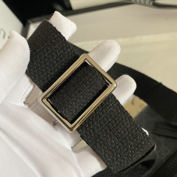GUCCI BELT BAG WITH INTERLOCKING G BLACK 23CM 682933 92THN 1000 - Image 3