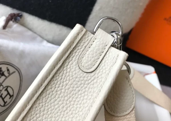 HERMES EVELYNE 16 AMAZONE WHITE BAG 16CM H069426CKAV - Image 5