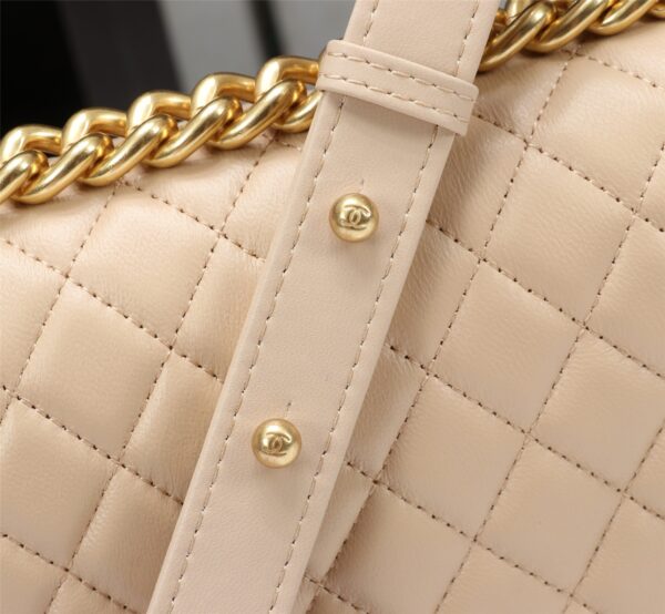 CHANEL MEDIUM BOY QUILTED HANDBAGS LIGHT BEIGE 25CM - Image 7