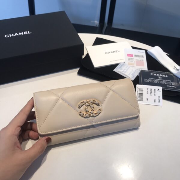 CHANEL 19 LONG FLAP WALLET CREAM AP0955 - Image 3