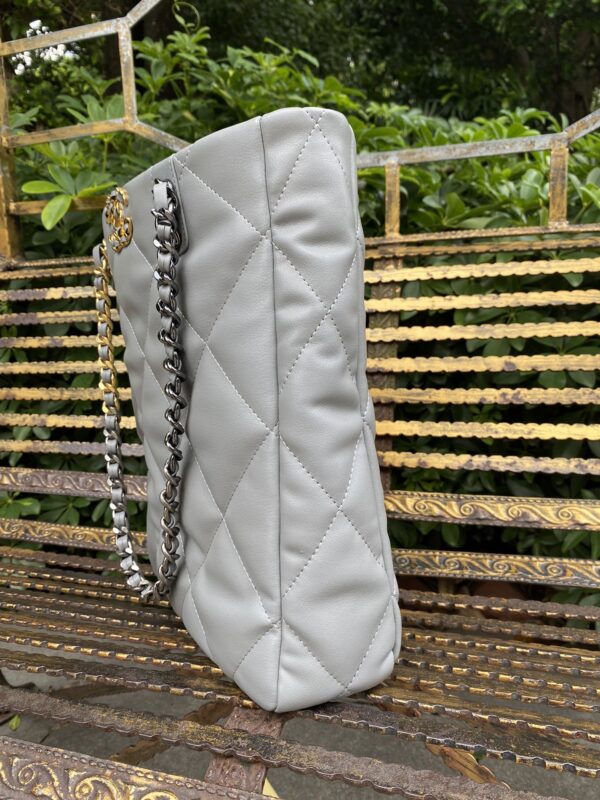 CHANEL 19 SHOPPING BAG GOLD-SILVER TONE RUTHENIUM FINISH METAL GRAY AS3519 B04852 94305 - Image 5