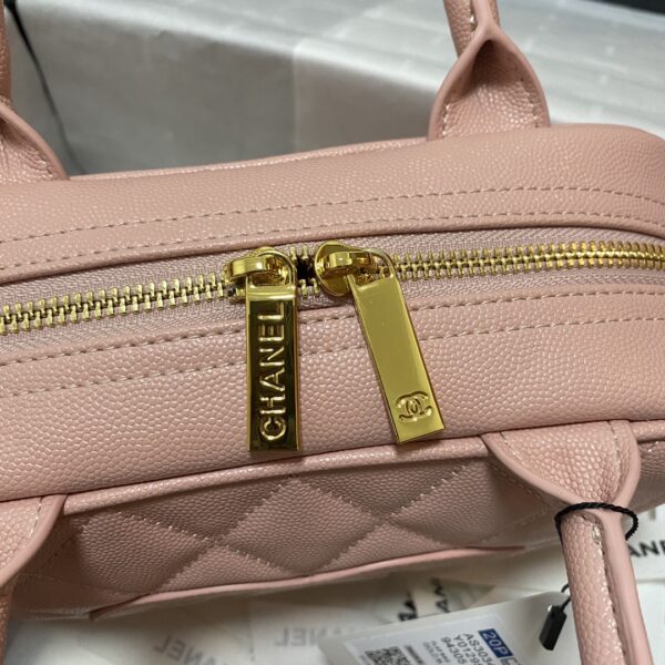 CHANEL TIMELESS CC QUILTED CAVIAR BOWLER BAG LIGHT PINK 25CM - Image 3