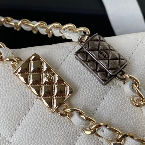 CHANEL SHOULDER BAG WHITE AP2400 - Image 10