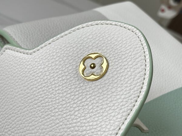 LOUIS VUITTON CAPUCINES BB JADE M59711 - Image 8