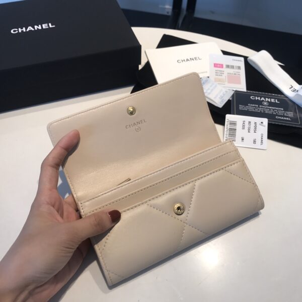 CHANEL 19 LONG FLAP WALLET CREAM AP0955 - Image 4