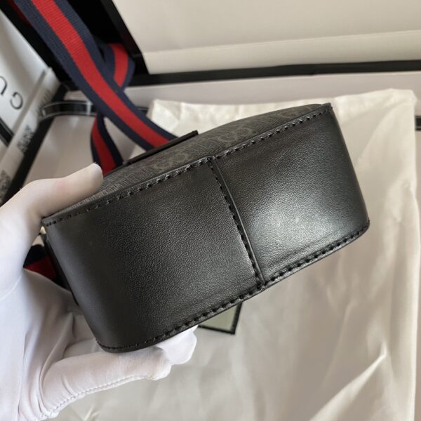 GUCCI MESSENGER GG SUPREME BLUE RED WEB SMALL BLACk - Image 2