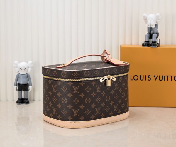 LOUIS VUITTON NICE MINI TOILETRY POUCH 32CM M47280 - Image 3
