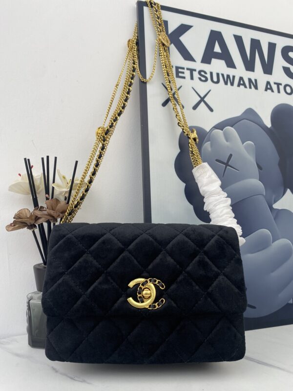 CHANEL QUILTED MINI CC SUEDE FLAP BLACK AS3378 B08480 94305 - Image 9