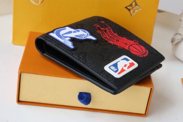Louis Vuitton Multiple Wallet 11cm Black - Image 7