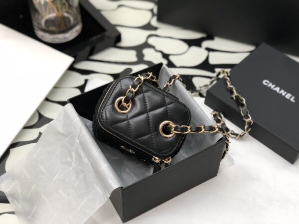 CHANEL CROCHET MINI VANITY CASE BLACK 11CM - Image 5