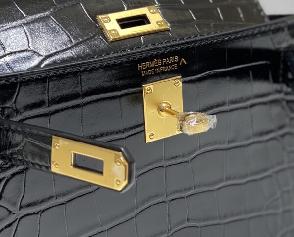 HERMES MINI KELLY CROCODILE GOLD-TONED HARDWARE BLACK 19CM - Image 5