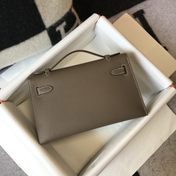 HERMES MINI KELLY POCHETTE GOLD TONED HARDWARE DARK BEIGE 22CM - Image 7