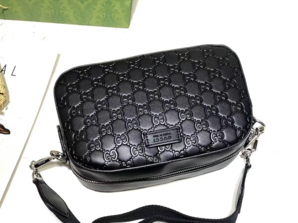 GUCCI BLACK LOGO EMBOSSED HAND BAG 24.5CM 475429 CWCBN 1000 - Image 3
