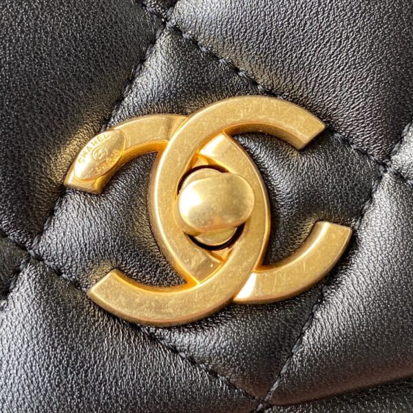 CHANEL SHOULDER BAG BLACK AS2734 - Image 9