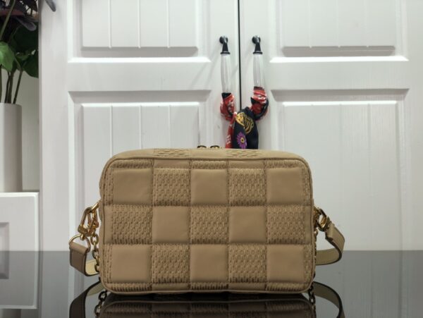 LOUIS VUITTON TROCA PM 25CM BEIGE M59111 - Image 4