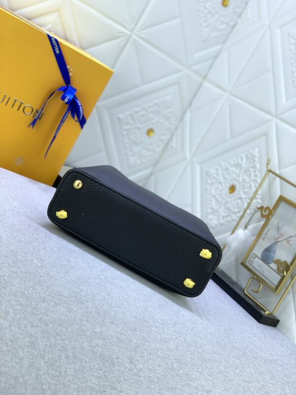 LOUIS VUITTON CAPUCINES BB BLACK GREIGE 27CM M21043 - Image 4