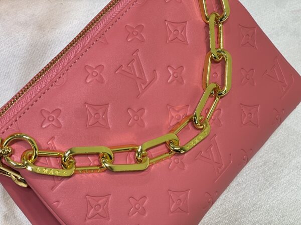 LOUIS VUITTON COUSSIN BB FLUO PINK 21CM M20750 - Image 8