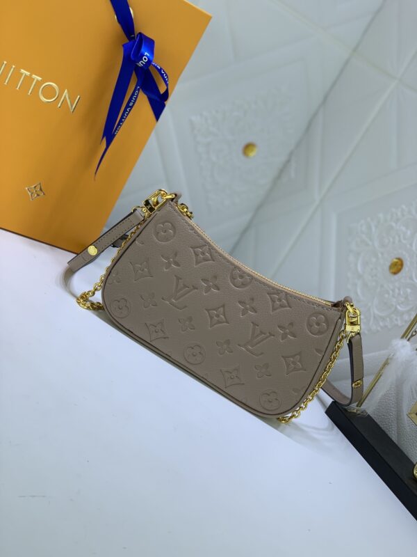 LOUIS VUITTON EASY POUCH ON STRAP TOURTERELLE BEIGE 19CM M81862 - Image 5