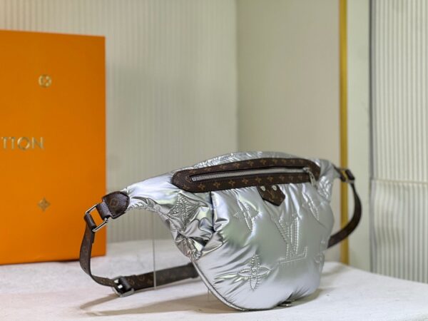 LOUIS VUITTON MAXI BUMBAG SILVER 44CM M20971 - Image 3
